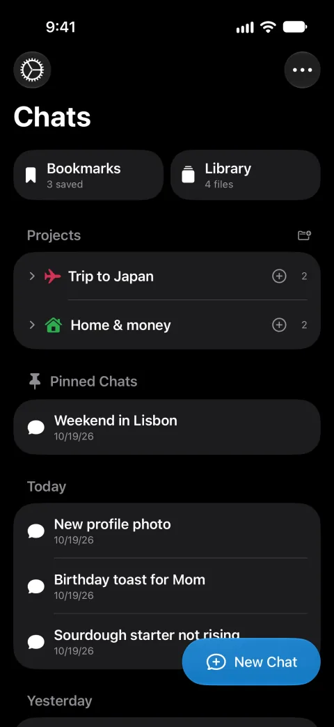 Fello AI on iPhone: Chats and projects, dark mode