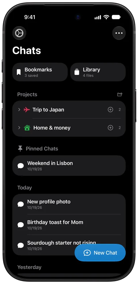 Fello AI on iPhone: Chats and projects, dark mode